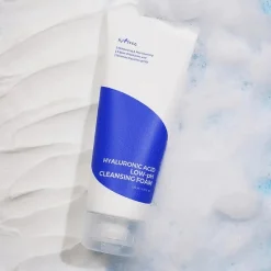 [Isntree] Hyaluronic Acid Low-pH Cleansing Foam